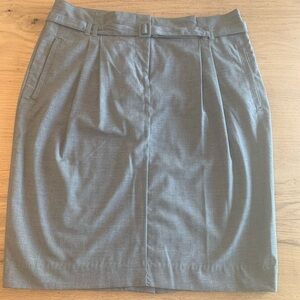 Old Navy Stretch Pencil Skirt Pockets Slit Belted Pleats Gray Women’s 6 Preloved